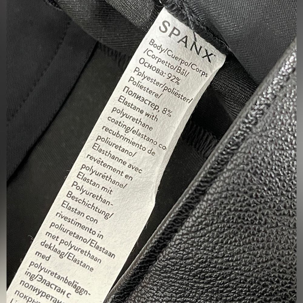 Spanx Faux Leather Like Flare Leg Pull-On Pants Size 3X 20457R Moto Boho - Picture 6 of 8